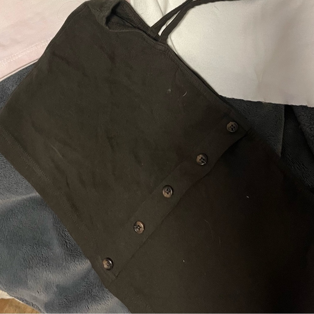 Brown tank with buttons